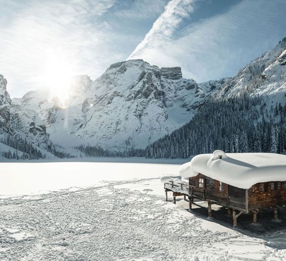 Lago di Braies/Pragser Wildsee Lake in winter