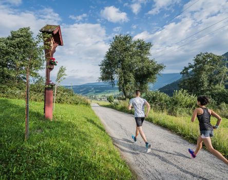 Jogging in Val Casies/Gsiesertal Valley