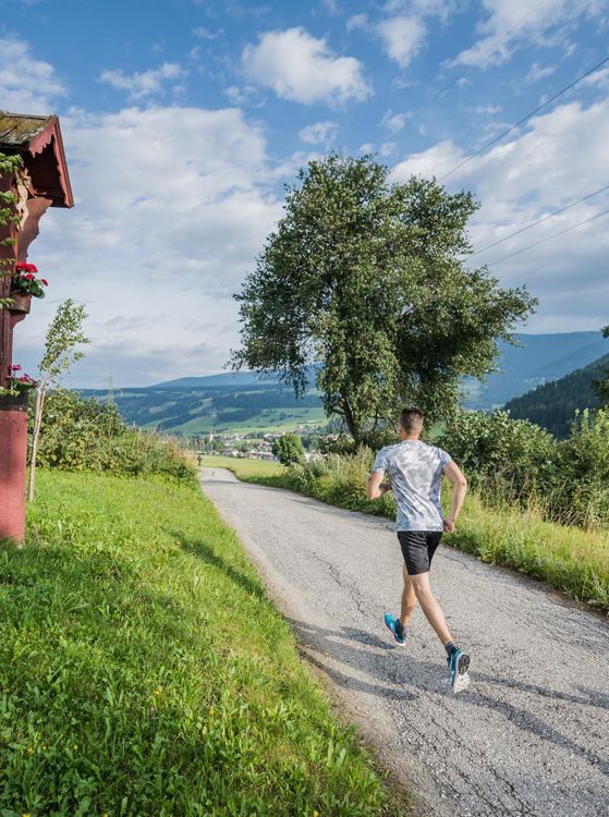 Jogging in Val Casies/Gsiesertal Valley