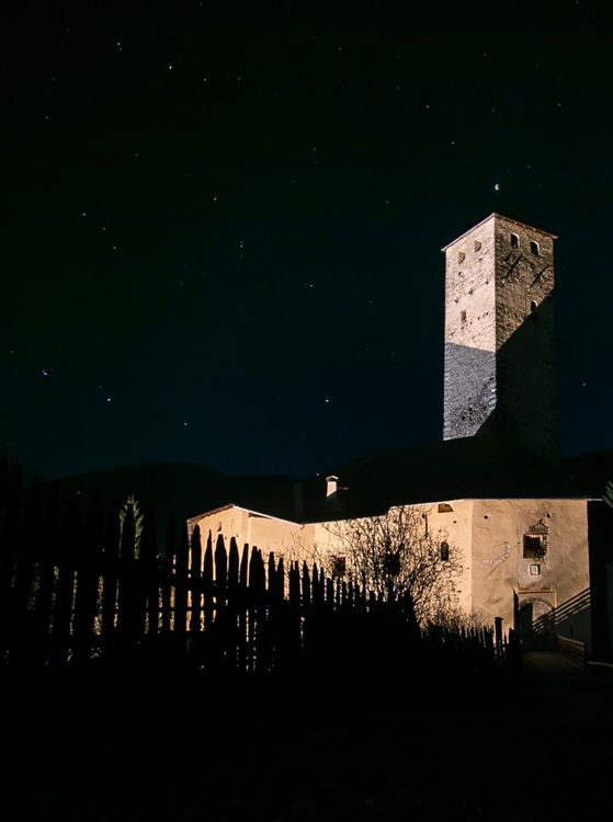 Schloss Welsperg bei Nacht