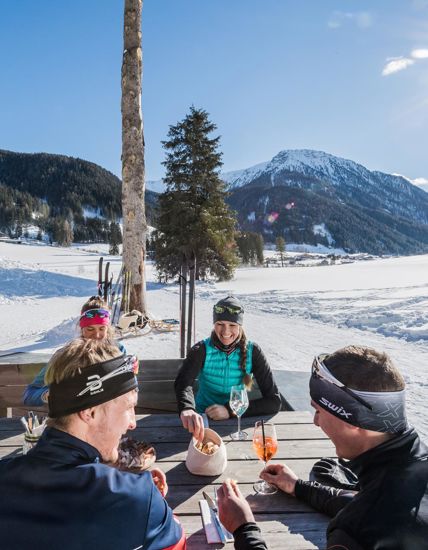 Fondisti che mangiano