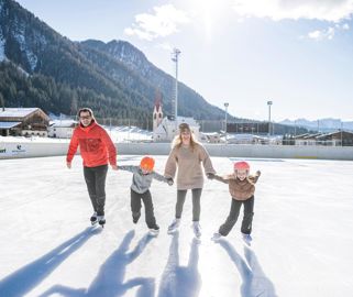 Ice skating rink, Sports zone S. Martino