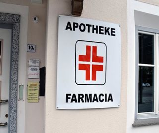 Pharmacy dispenser of the pharmacy Schlossapotheke