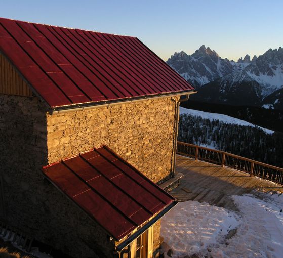 Schutzhaus Bonner Hütte 2340m