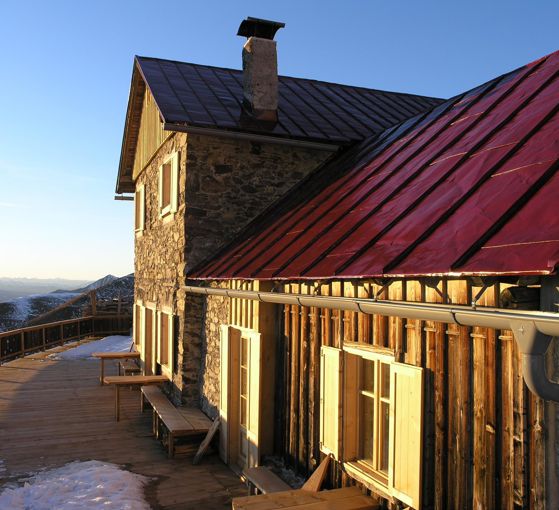 Schutzhaus Bonner Hütte 2340m