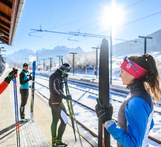 Noleggio ski Hellweger, stazione ferroviaria Monguelfo